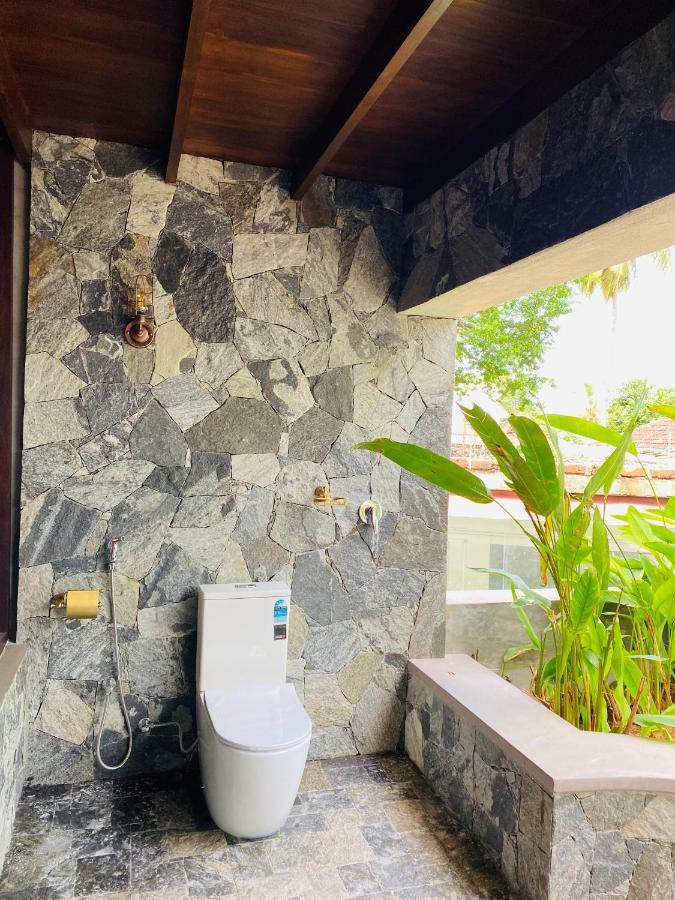 Thaprobana Villa Tangalle - Private Villa Exterior foto