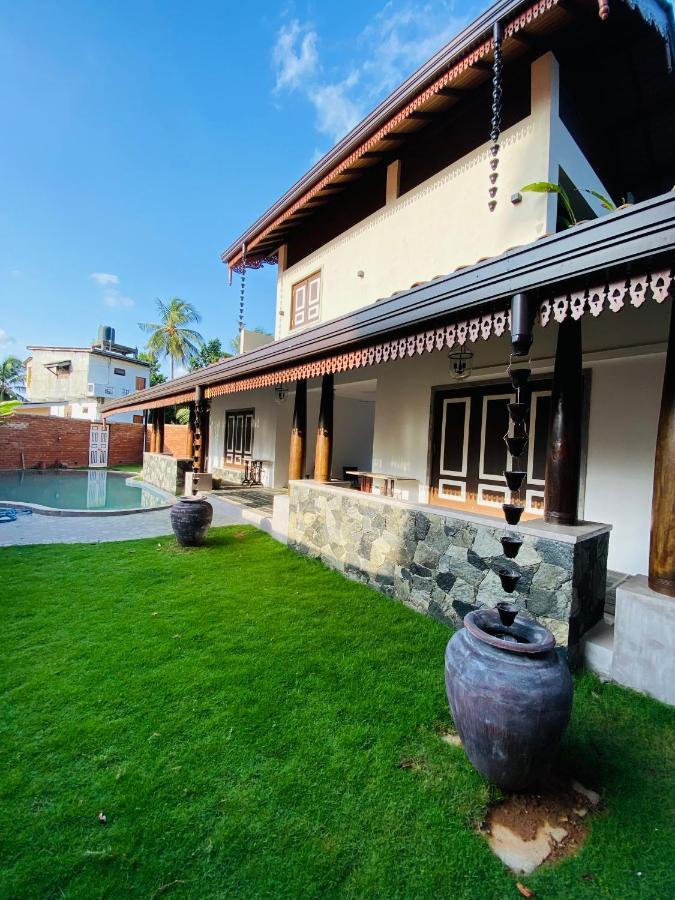 Thaprobana Villa Tangalle - Private Villa Exterior foto
